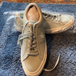 Converse light blue leather sneaker